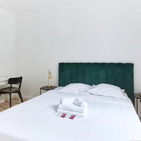Latin Quarter - Eiffel Tower Apartment
